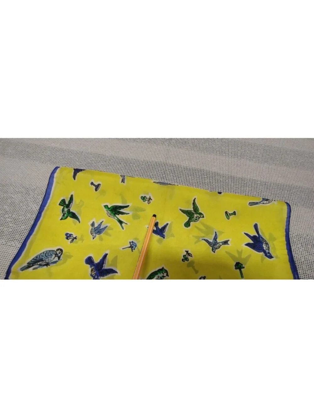 Vintage 1950s Pure Silk Handkerchief Birds Scarf TRI COLOR BIRDIES Rockabilly